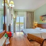 Sandy Hotel