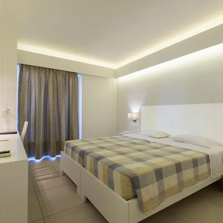 Otel Sandy