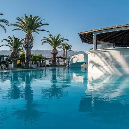 Sandy فندق مارماري