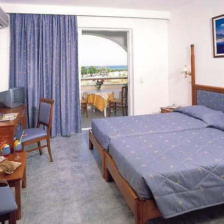 Sandy Hotell 4*